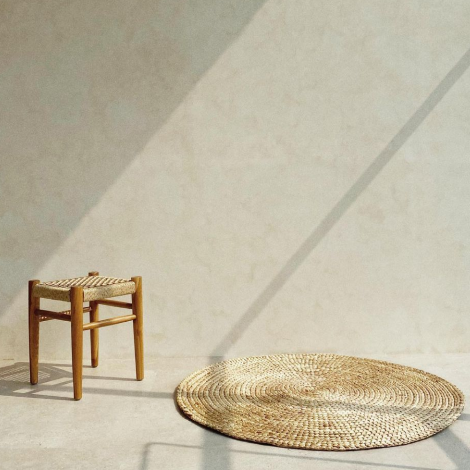 Kaip tvarkytis namuose: nuo mažų žingsnių iki jaukios erdvės